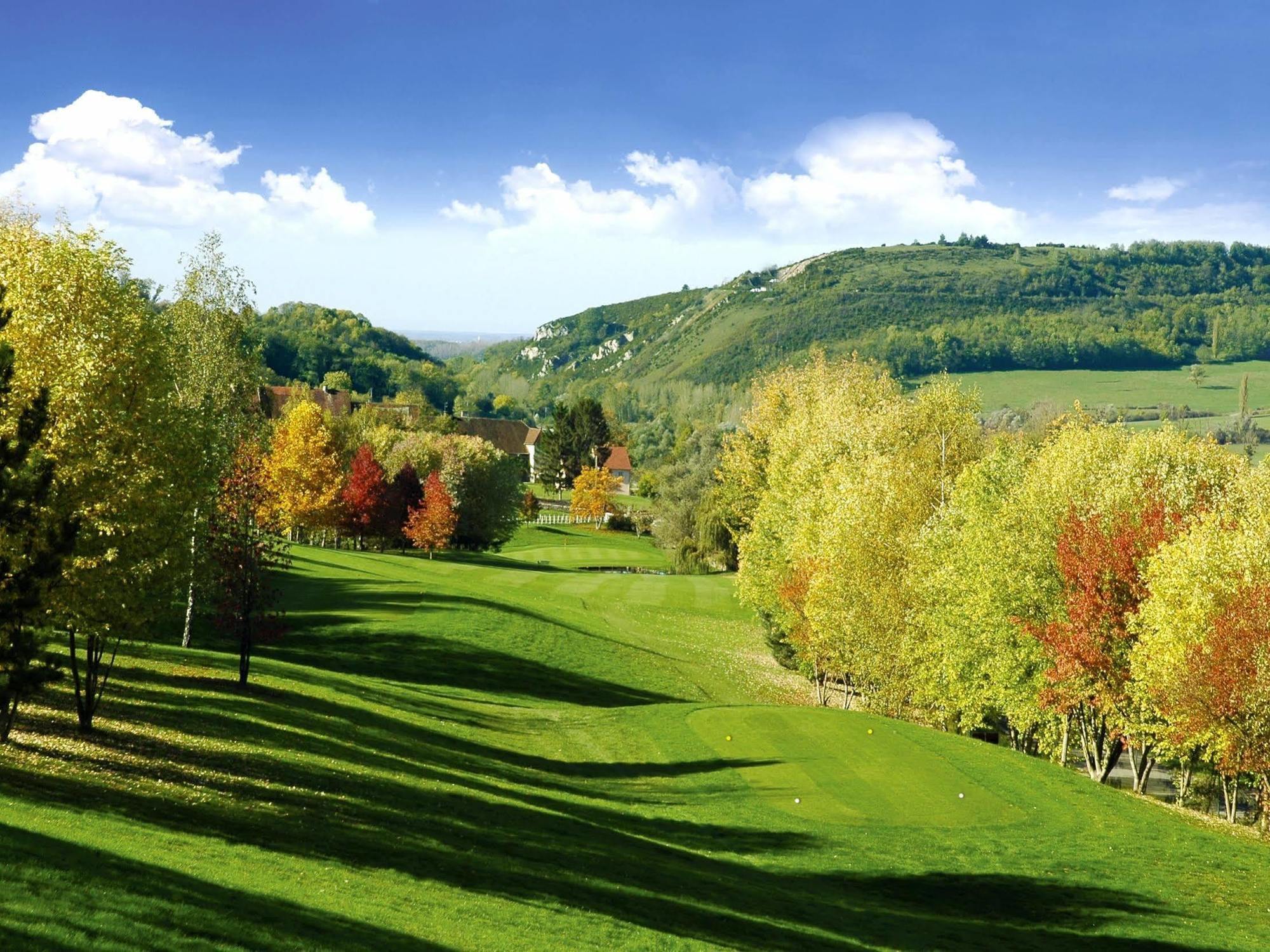 Logis Hotel Golf Le Domaine Du Val De Sorne Vernantois Exterior photo