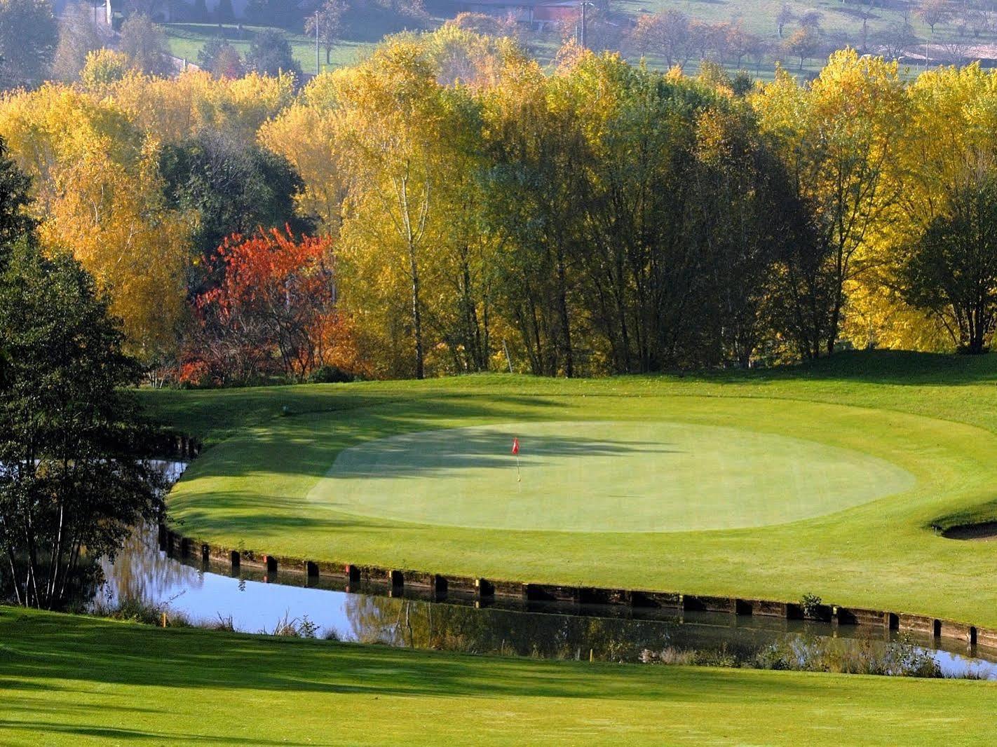 Golf Domaine Du Val De Sorne Hotel Vernantois Exterior photo